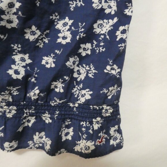 HOLLISTER CALIFORNIA | small | Navy Blue Floral Patterned Blouse | NWOT - Picture 8 of 14
